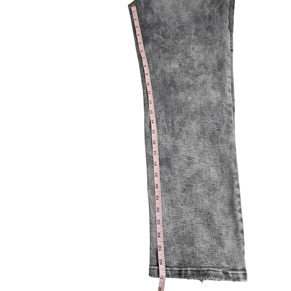 Vervet Distressed Wash Cargo Pants, Distressed Grey, Size 26 - Picture 13 of 14